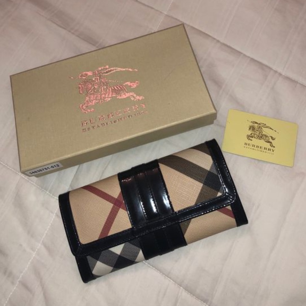 Burberry Authentic Wallet